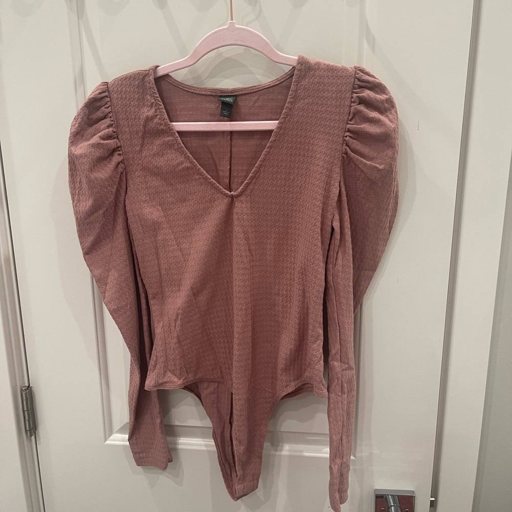 Fitted Bodysuit 💕
